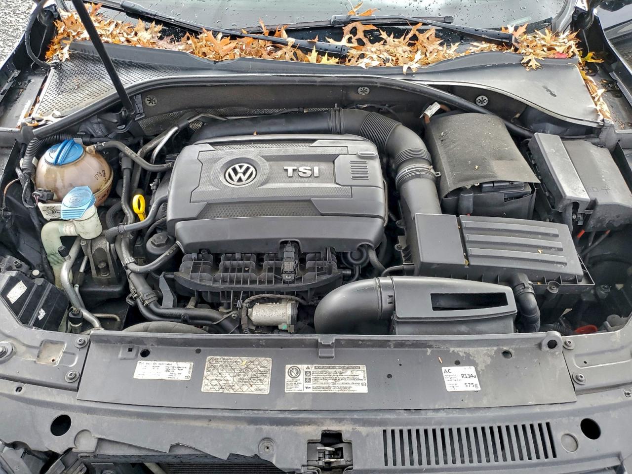 2014 VOLKSWAGEN PASSAT SE photo 31