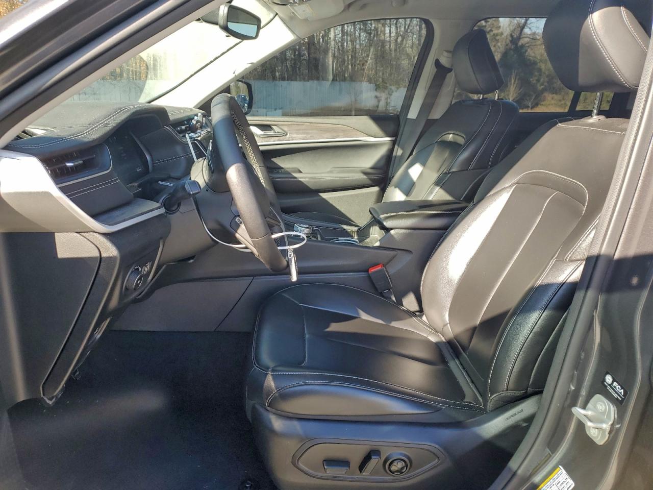 2024 JEEP GRAND CHEROKEE LIMITED photo 13