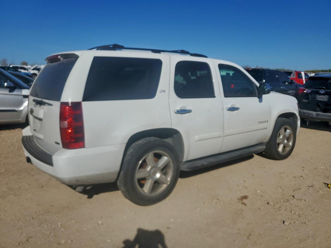 2007 CHEVROLET TAHOE C1500 photo 5