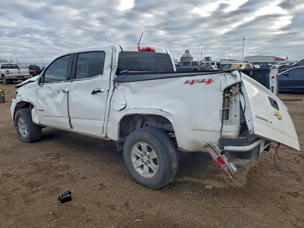 2020 CHEVROLET COLORADO photo 2