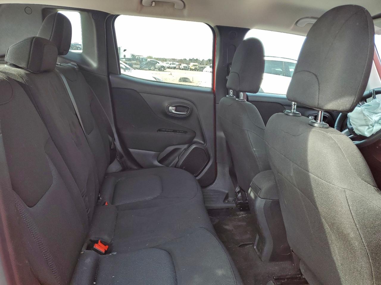 2019 JEEP RENEGADE SPORT photo 10