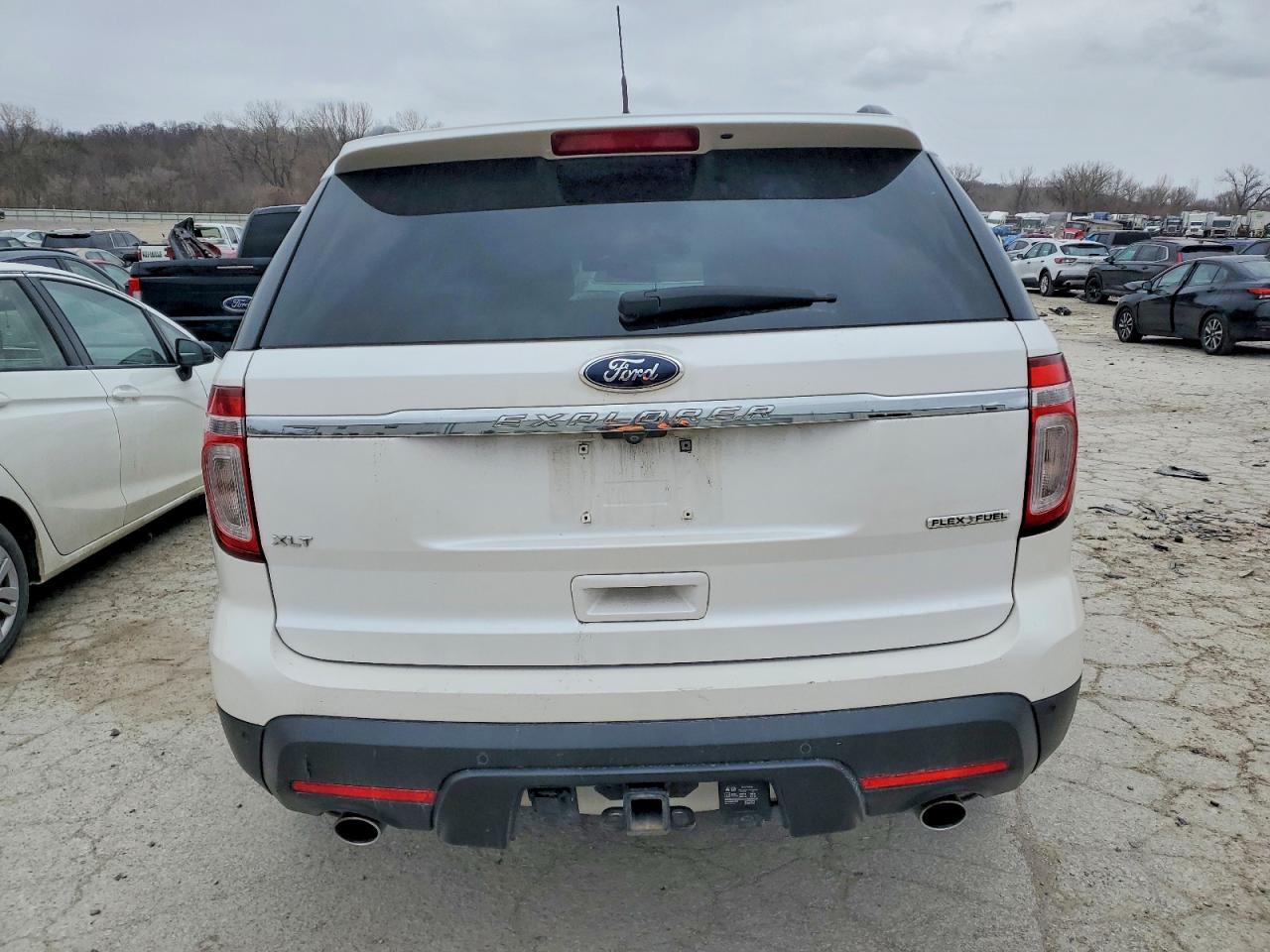 2014 FORD EXPLORER XLT photo 6
