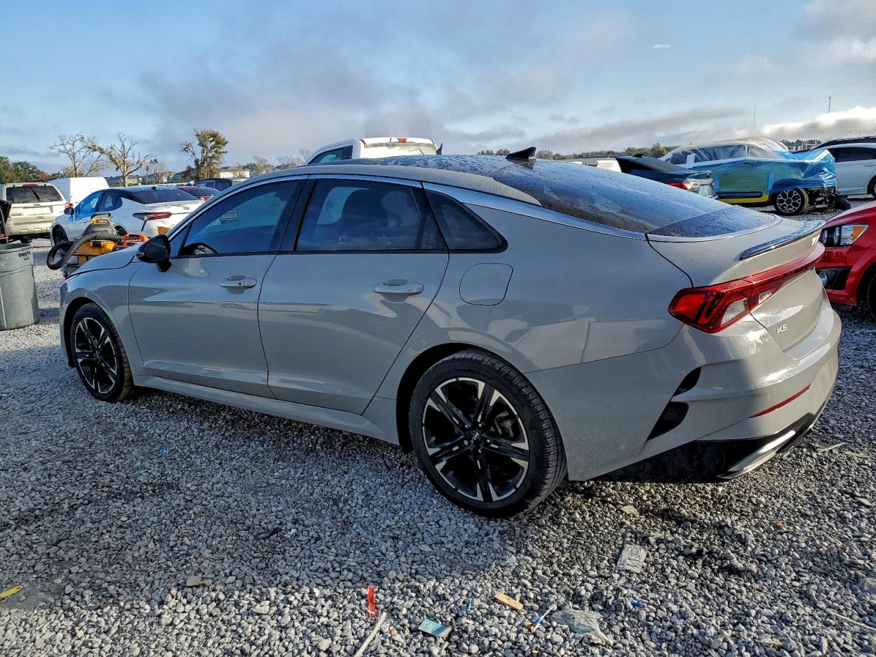 2023 KIA K5 GT LINE photo 2