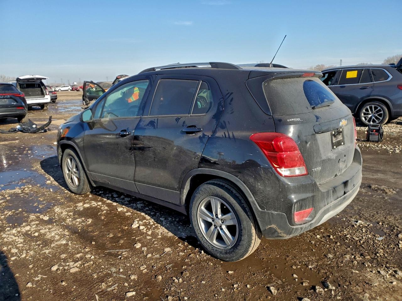 2021 CHEVROLET TRAX 1LT photo 4