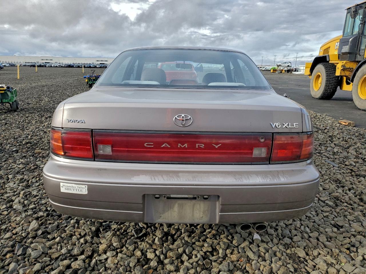 1992 TOYOTA CAMRY XLE photo 11