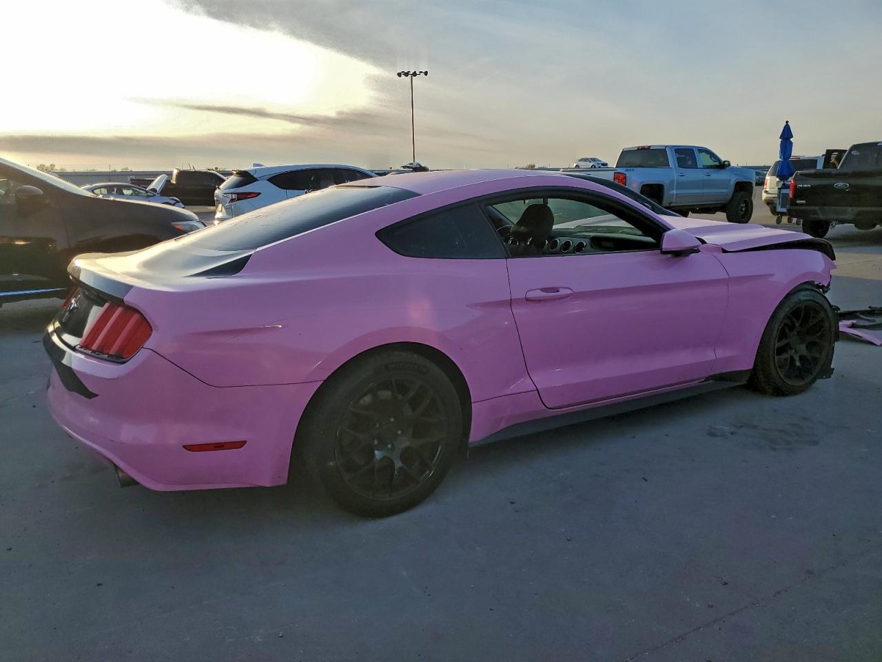 2016 FORD MUSTANG photo 3