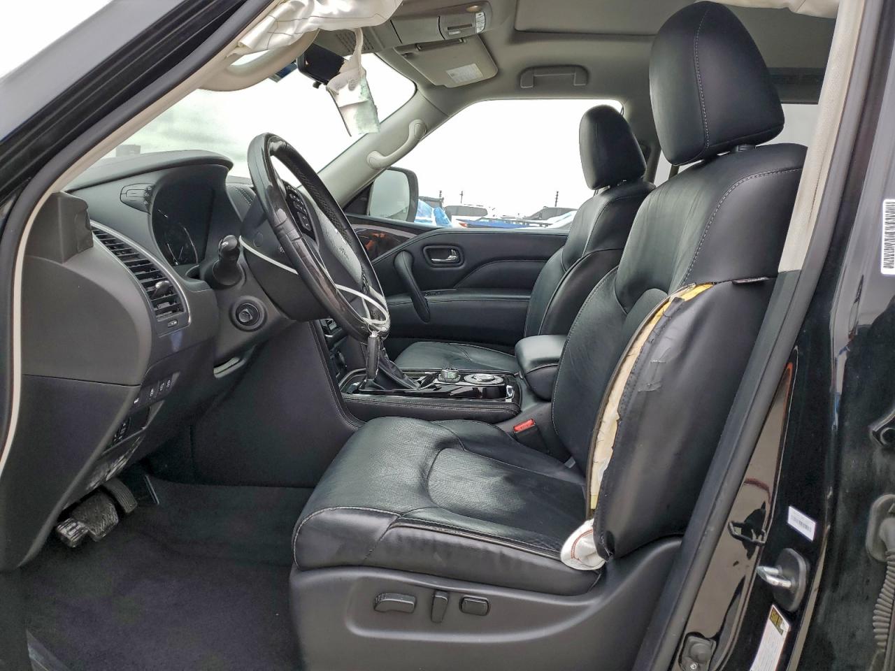 2021 INFINITI QX80 LUXE photo 19