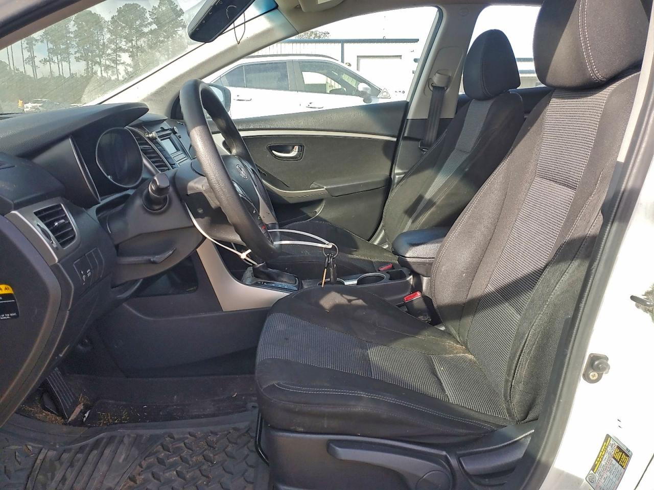 2013 HYUNDAI ELANTRA GT photo 7