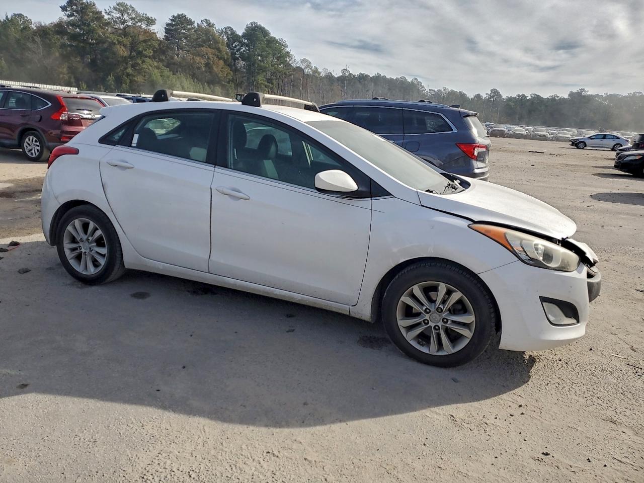 2013 HYUNDAI ELANTRA GT photo 4