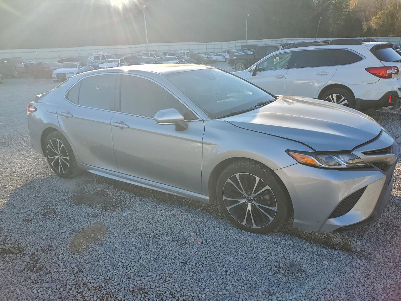 2020 TOYOTA CAMRY SE photo 7