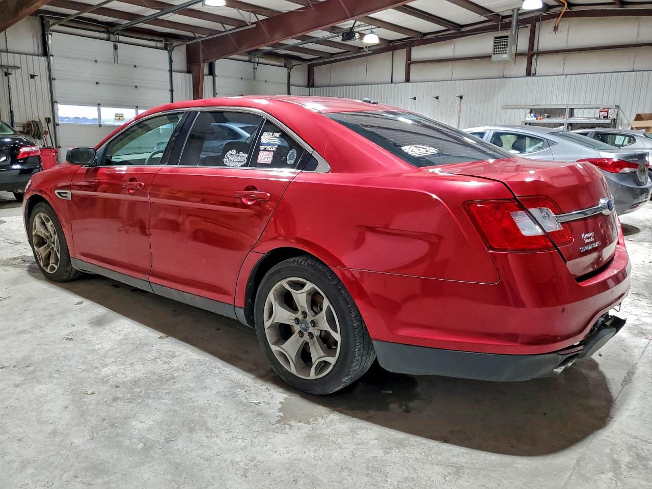 2011 FORD TAURUS SEL photo 2