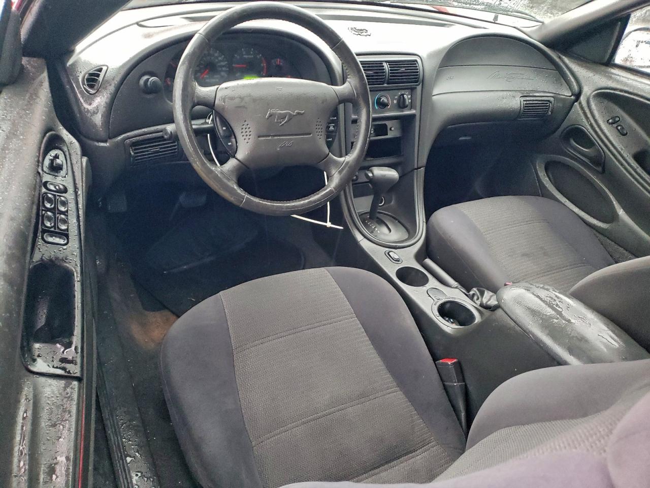 2004 FORD MUSTANG photo 8