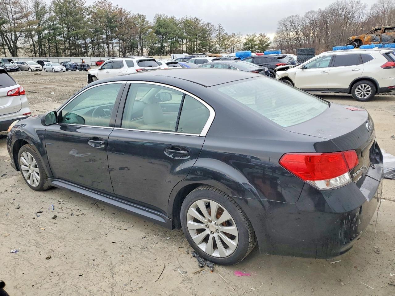 2010 SUBARU LEGACY 2.5I LIMITED photo 3
