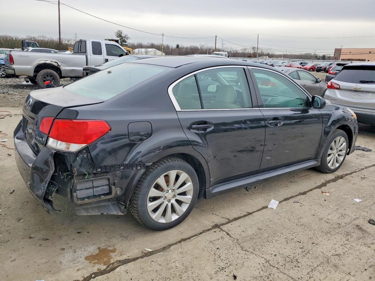 2010 SUBARU LEGACY 2.5I LIMITED photo 5