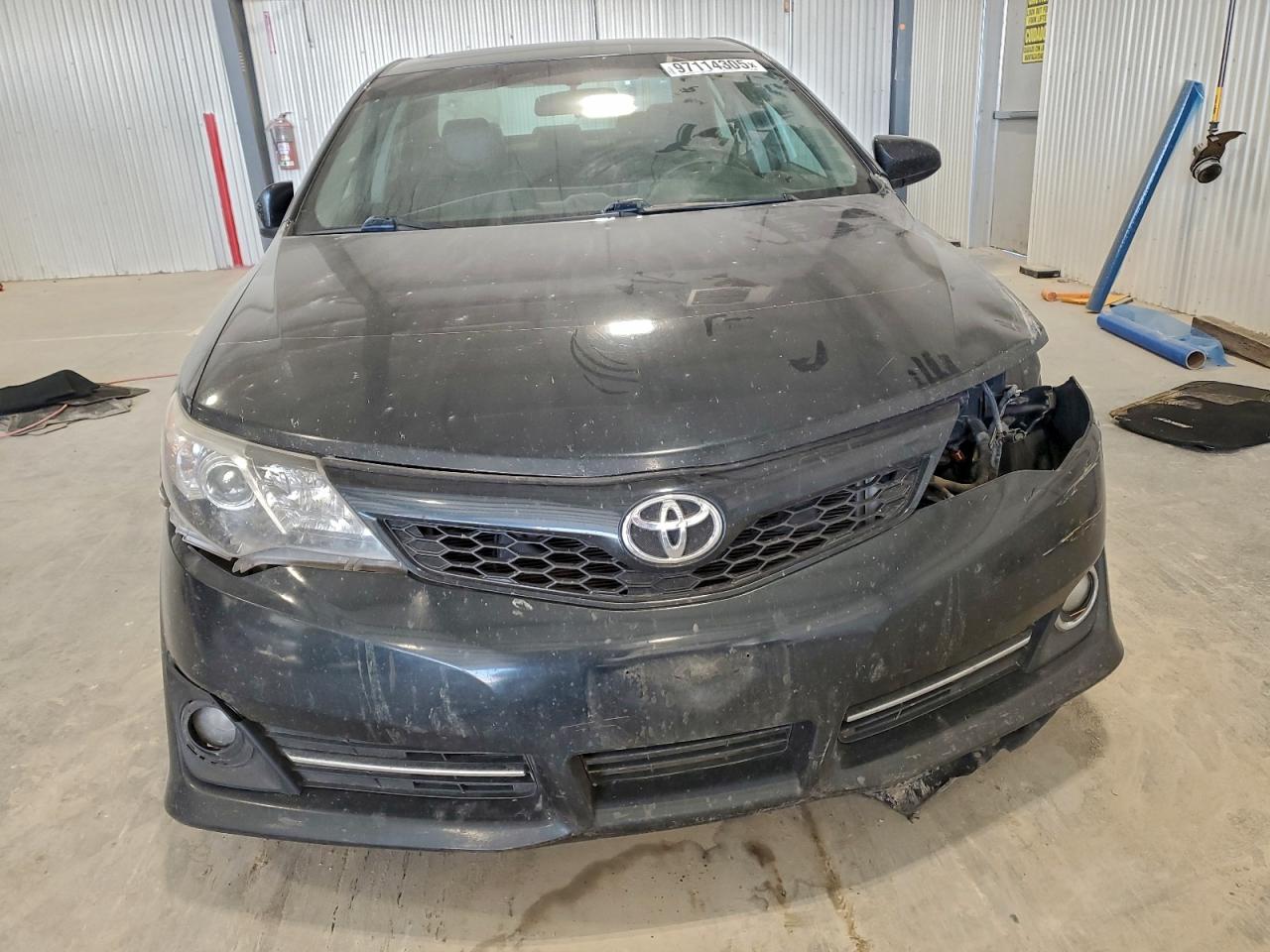 2013 TOYOTA CAMRY L photo 5