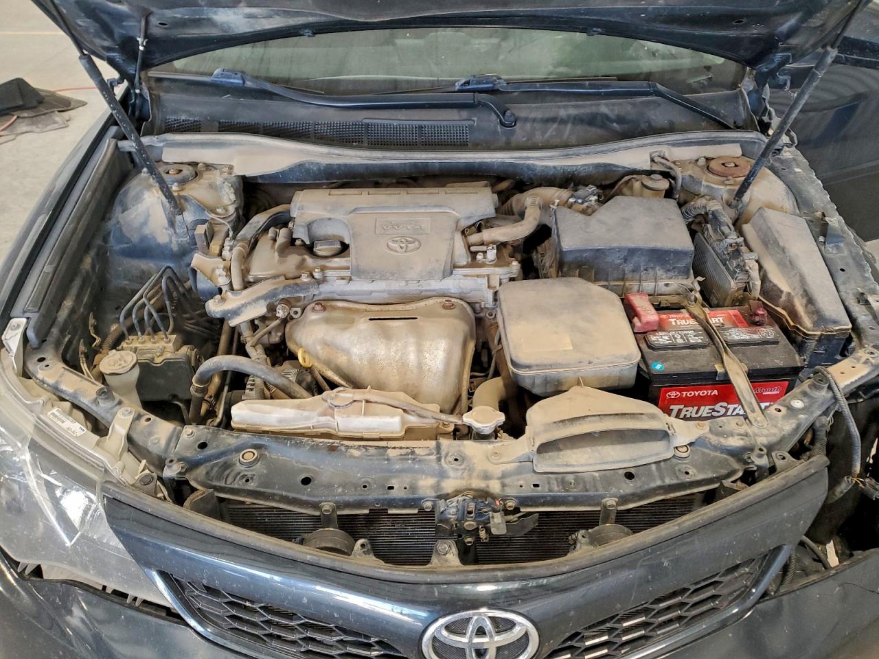 2013 TOYOTA CAMRY L photo 11