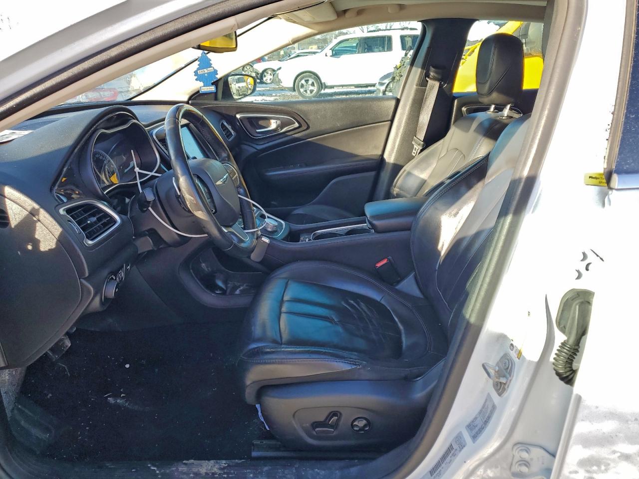2016 CHRYSLER 200 C photo 19