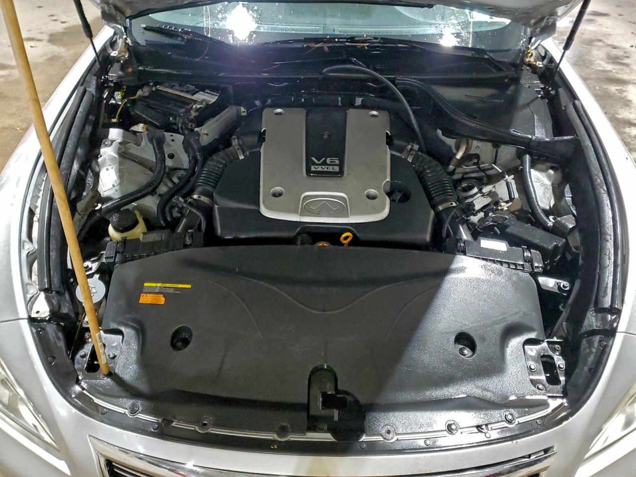 2011 INFINITI M37 X photo 11