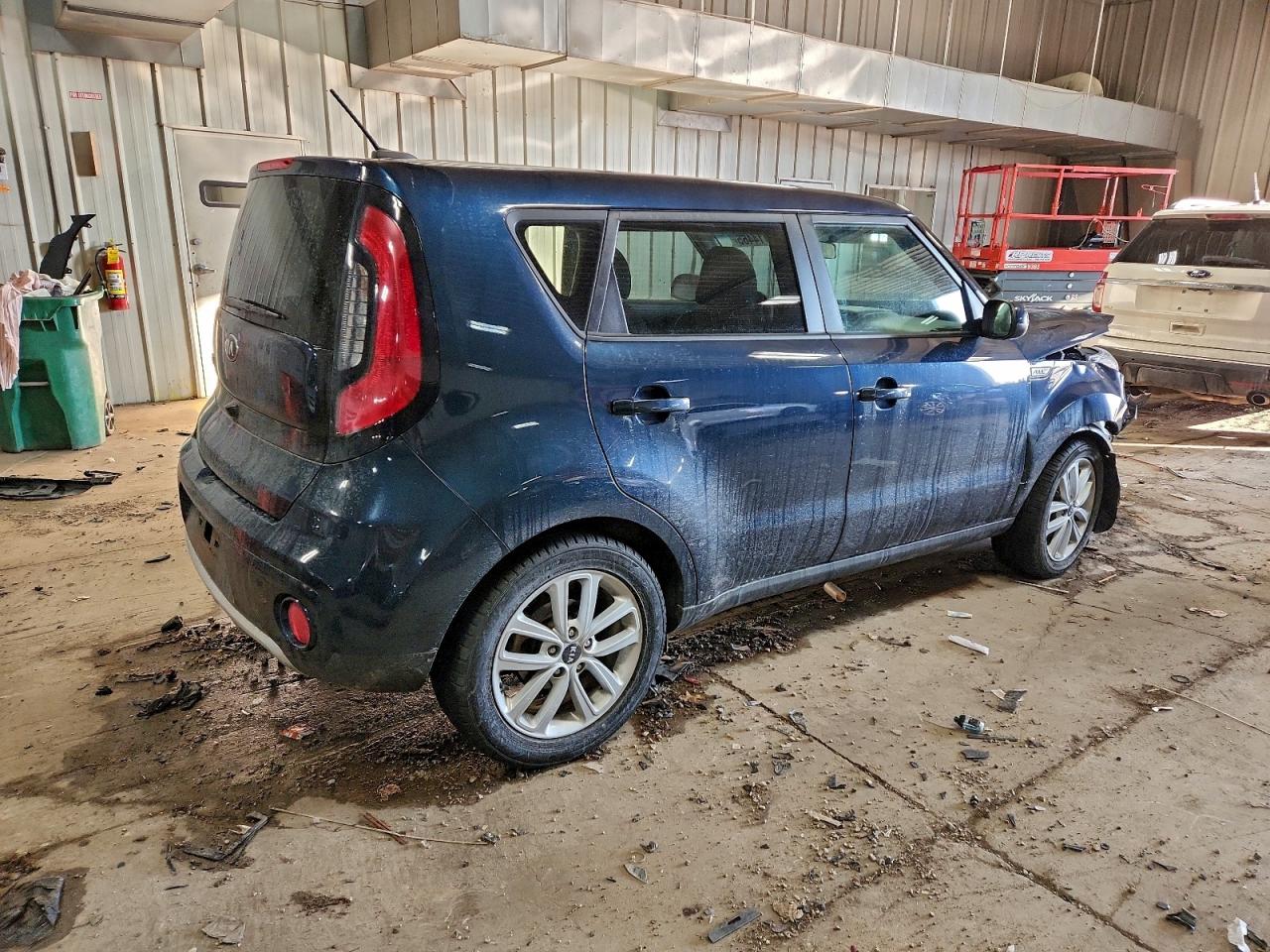 2018 KIA SOUL + photo 3