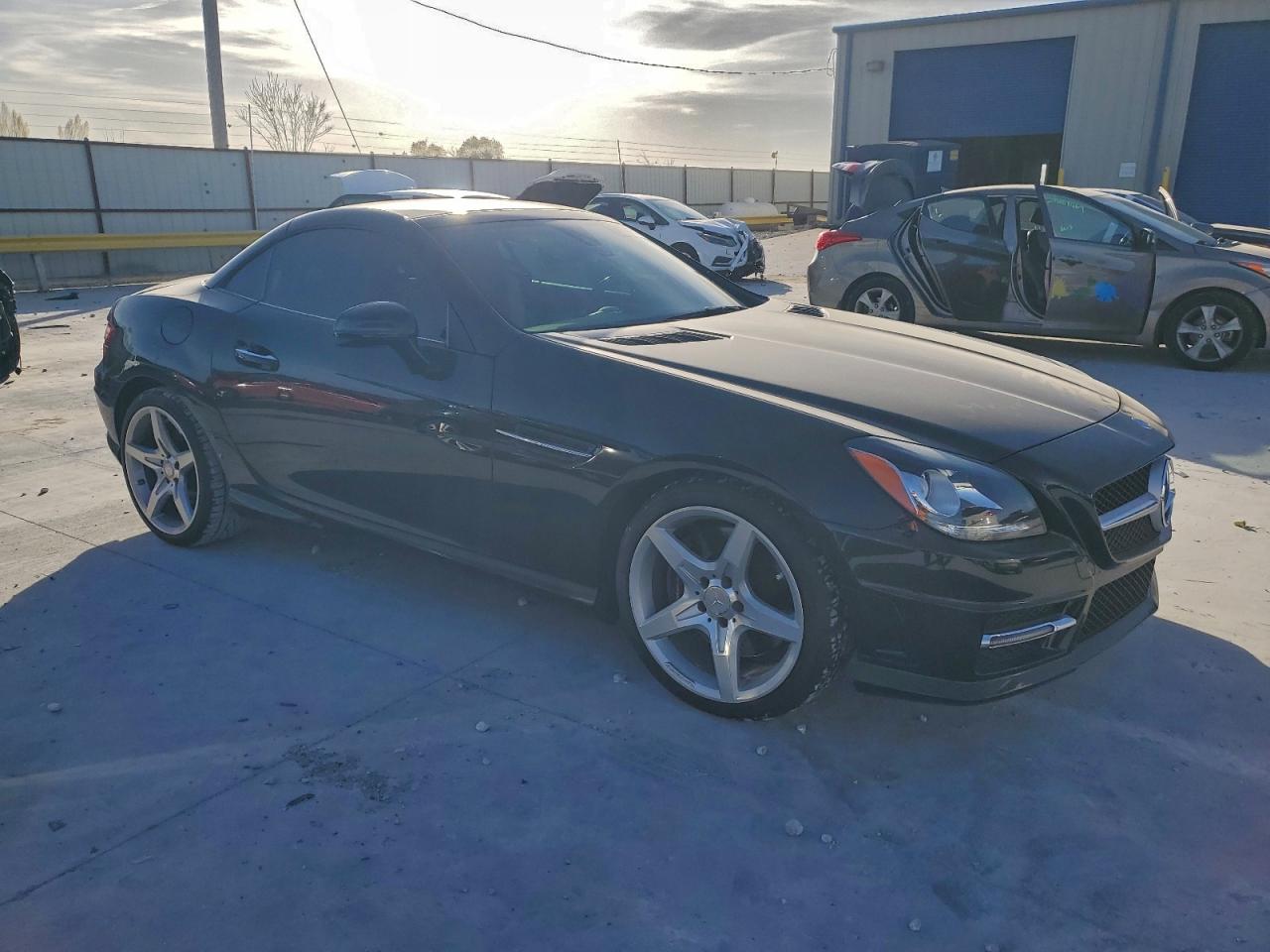 2015 MERCEDES-BENZ SLK 250 photo 4