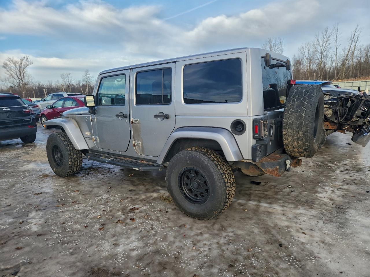 2015 JEEP WRANGLER UNLIMITED SAHARA photo 2