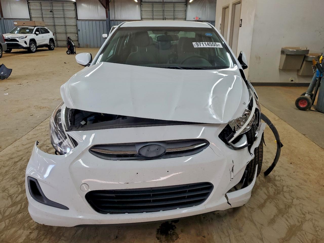 2017 HYUNDAI ACCENT SE photo 5