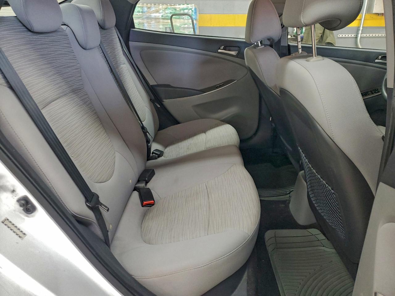2017 HYUNDAI ACCENT SE photo 10