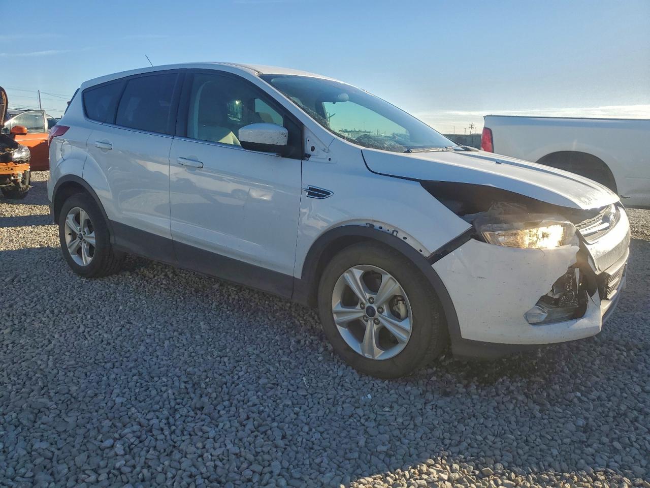 2016 FORD ESCAPE SE photo 10