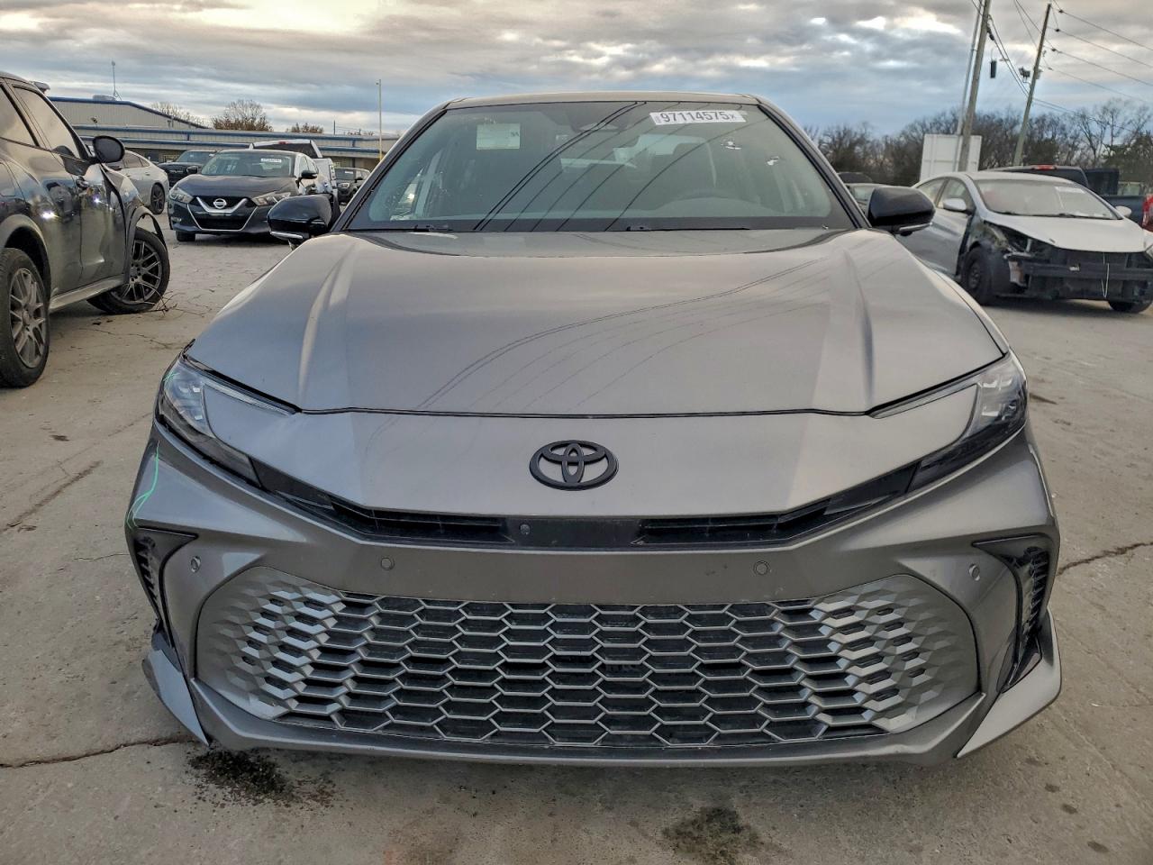 2025 TOYOTA CAMRY XSE photo 5