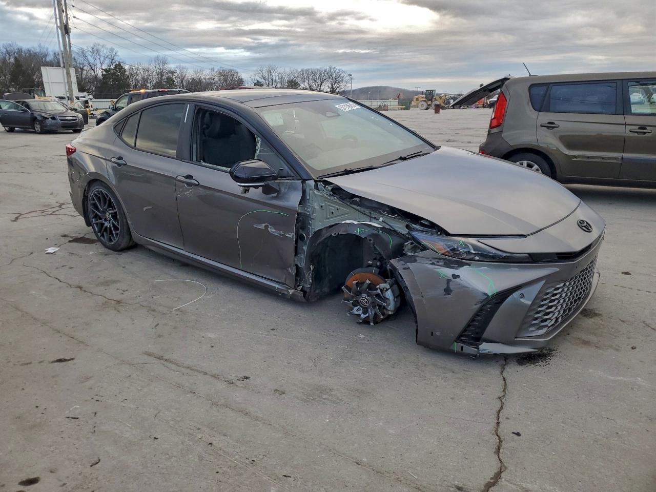 2025 TOYOTA CAMRY XSE photo 4