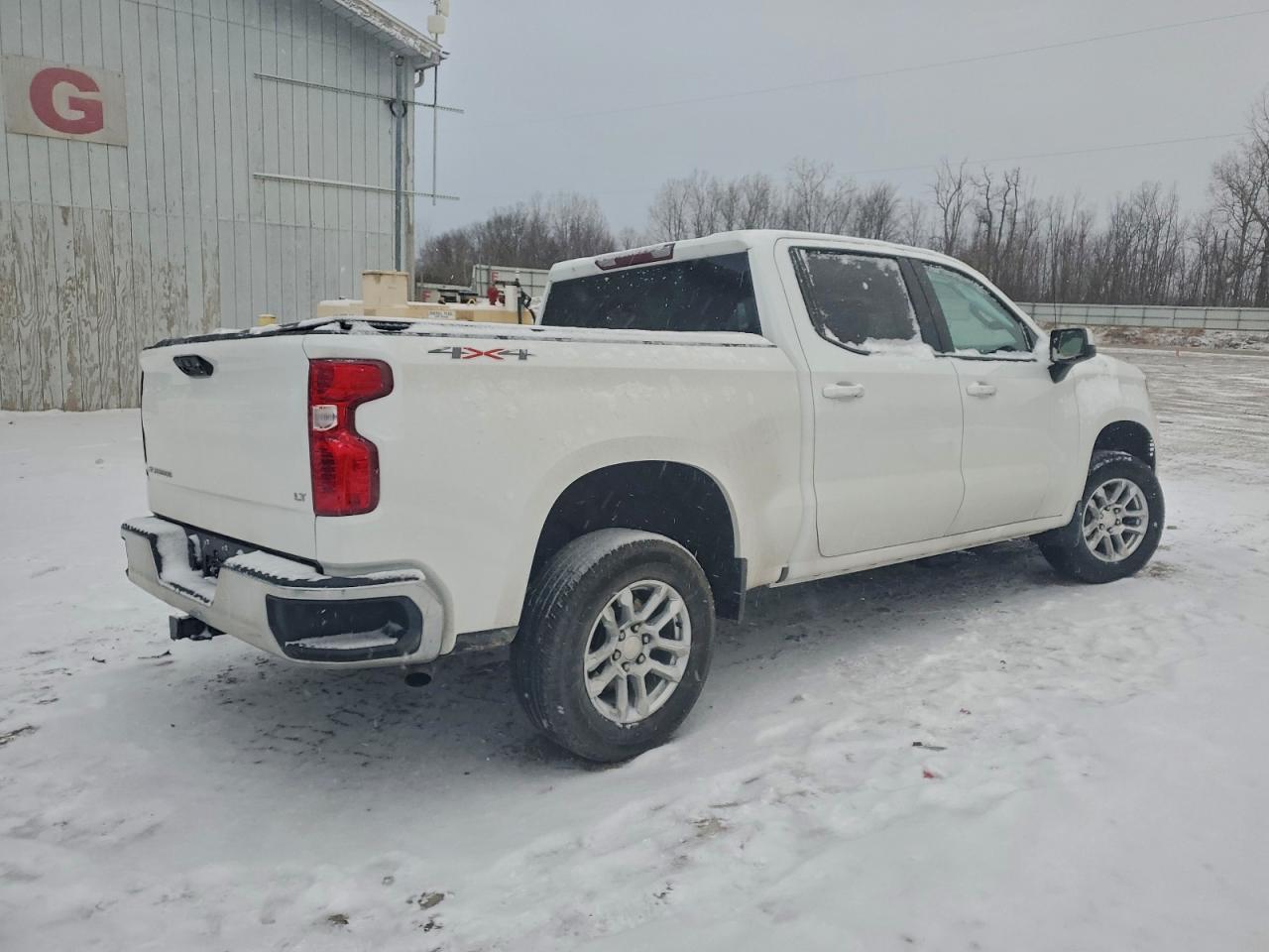 2024 CHEVROLET SILVERADO K1500 LT-L photo 3