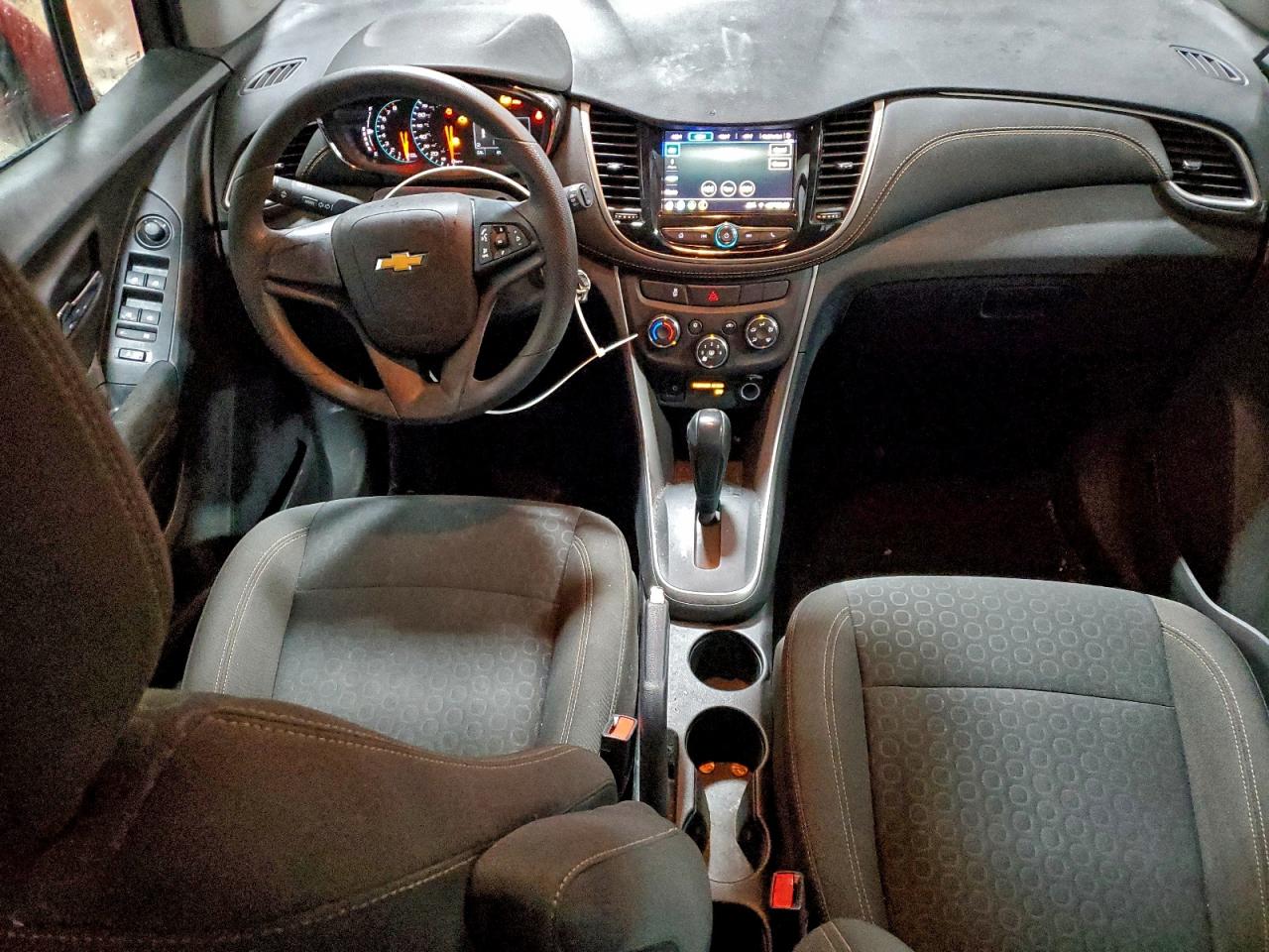 2021 CHEVROLET TRAX LS photo 22