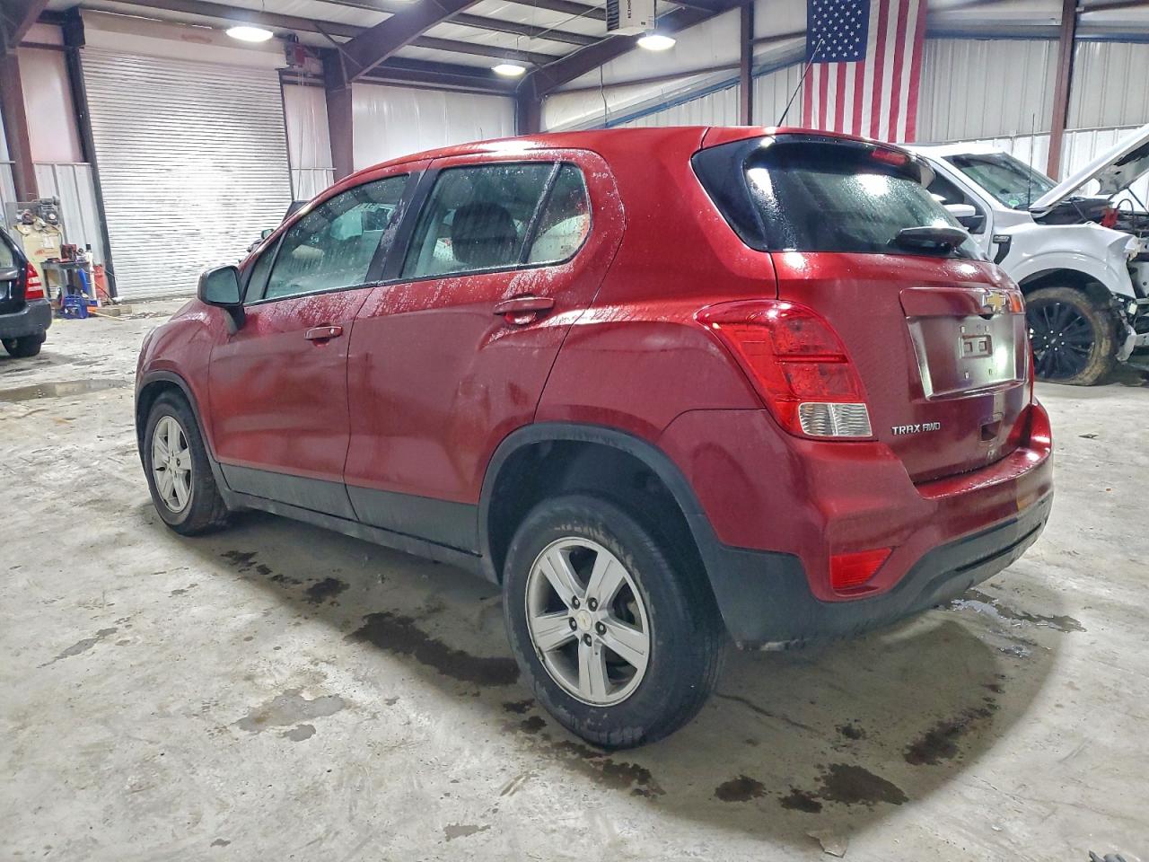 2021 CHEVROLET TRAX LS photo 4