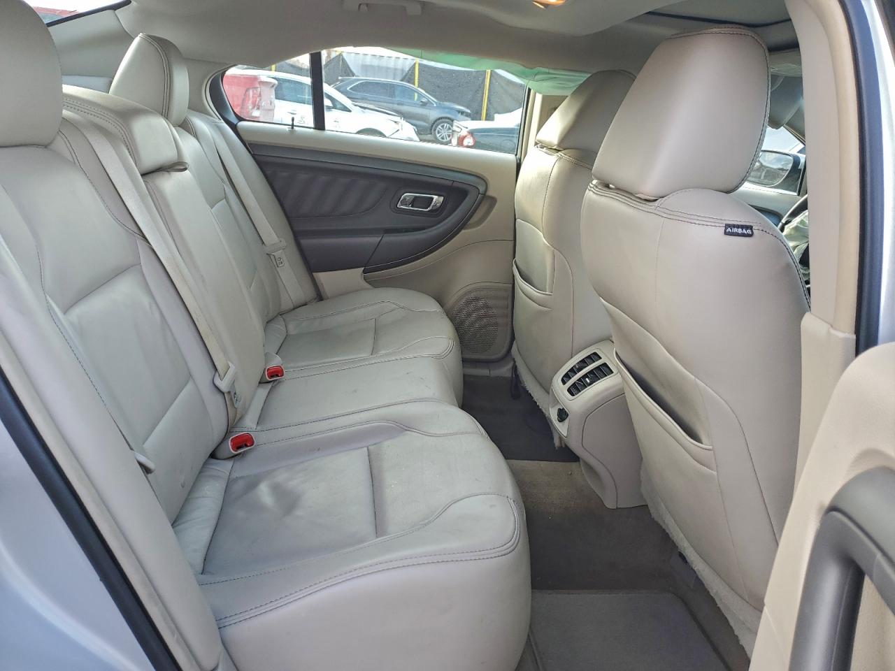 2012 FORD TAURUS SEL photo 19