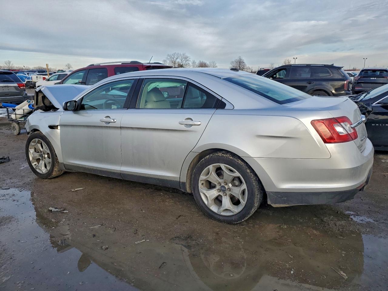2012 FORD TAURUS SEL photo 3