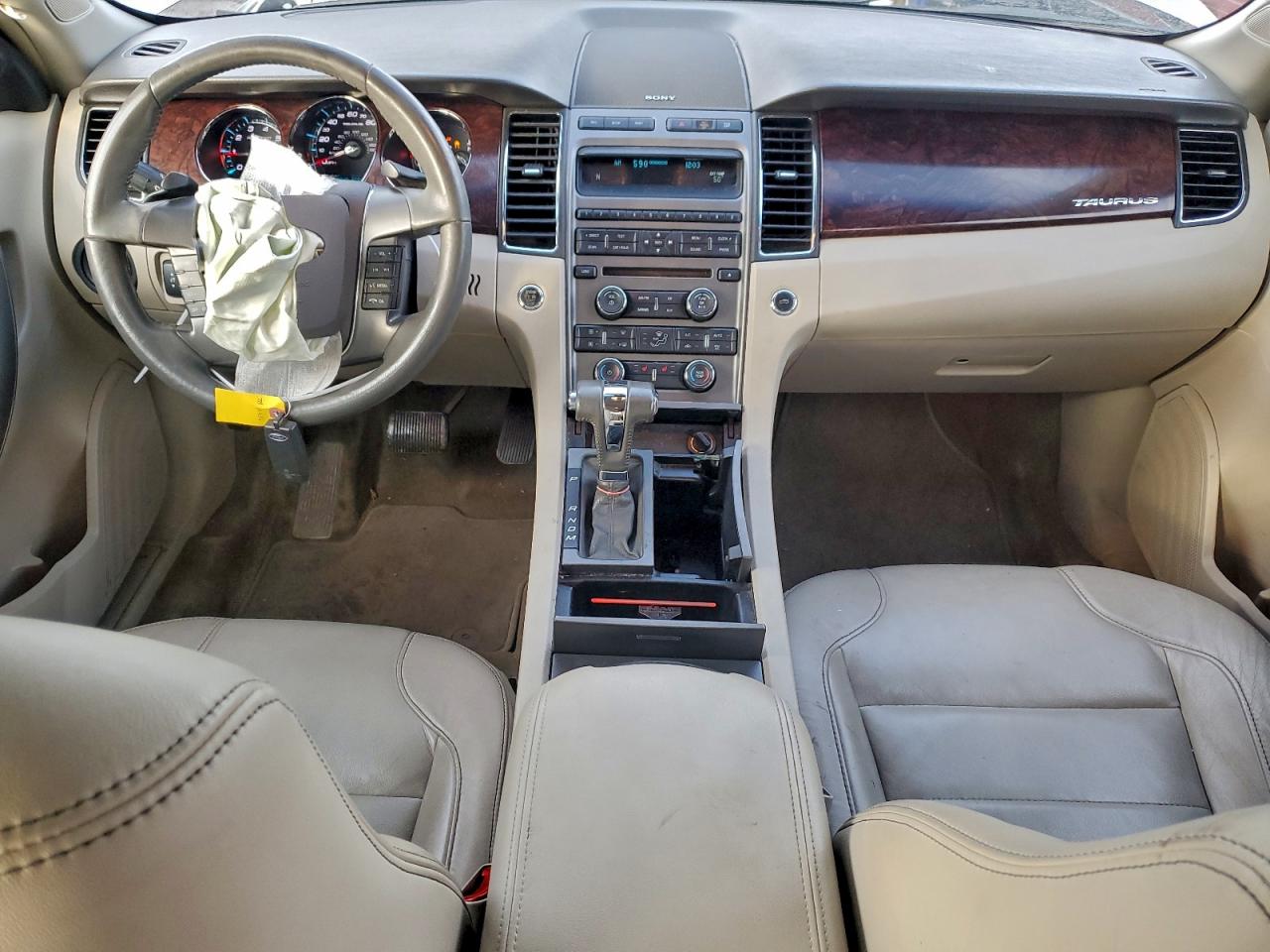 2012 FORD TAURUS SEL photo 15