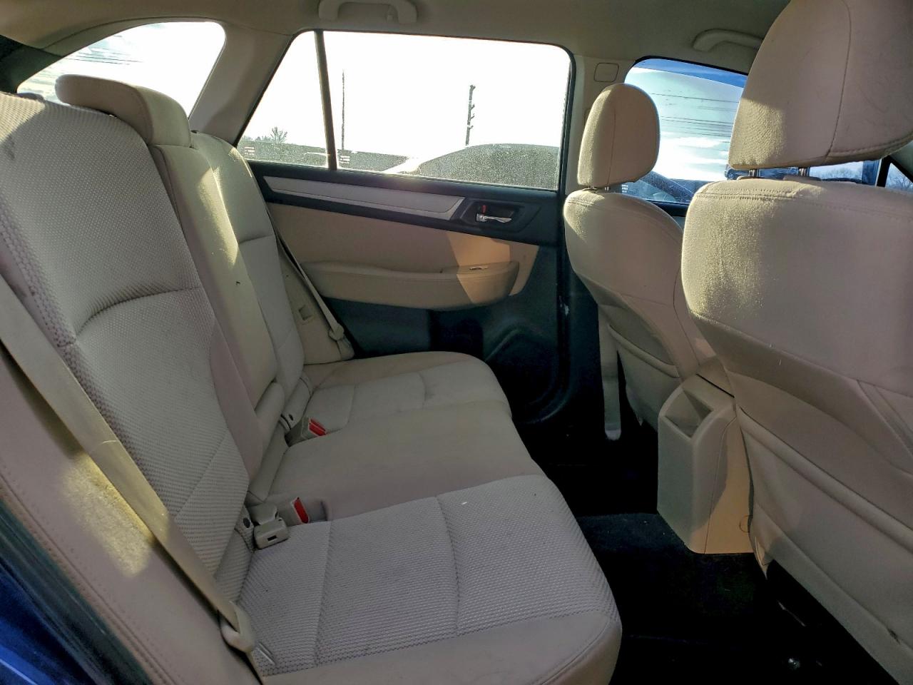 2015 SUBARU OUTBACK photo 21