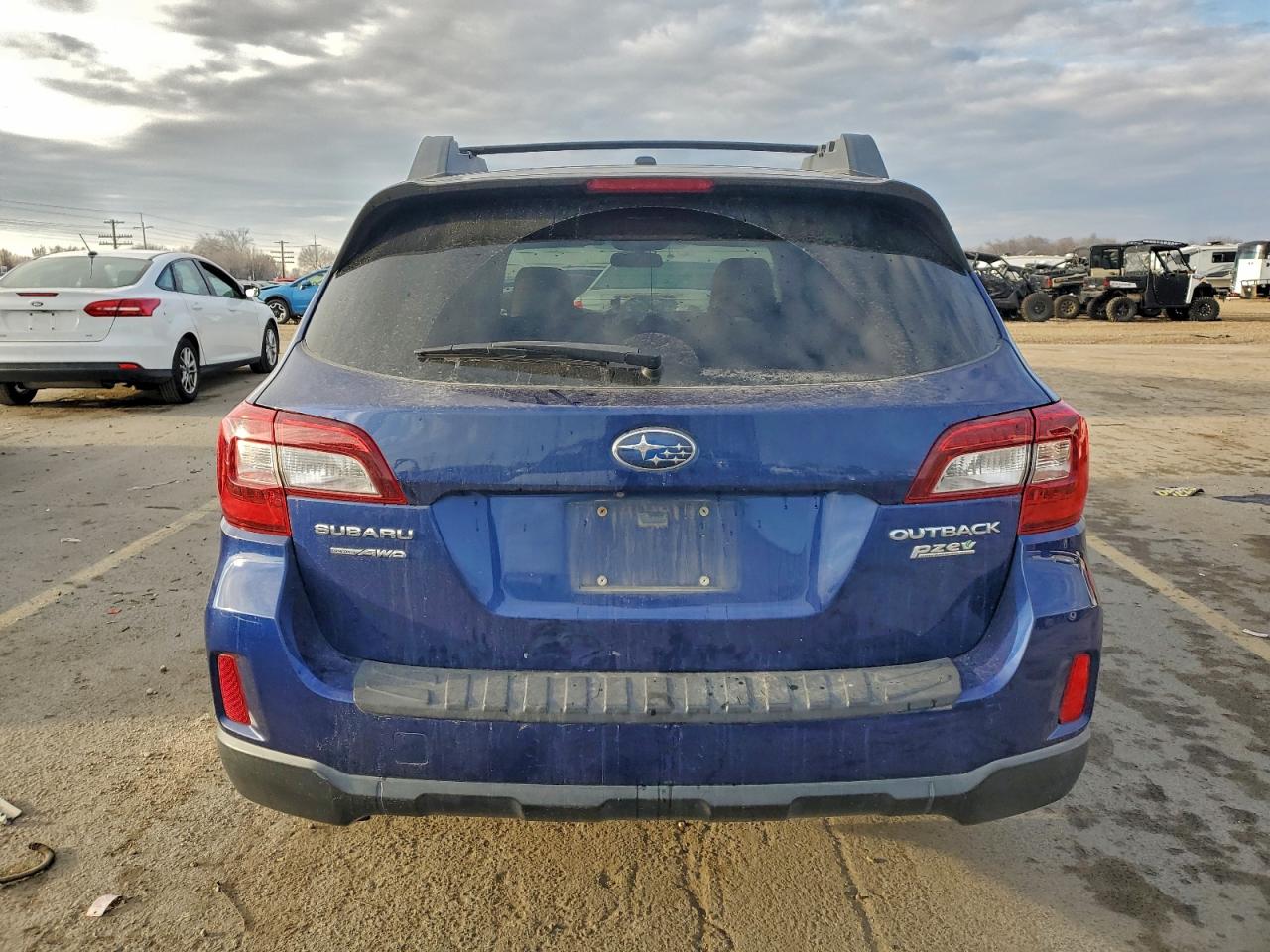 2015 SUBARU OUTBACK photo 11