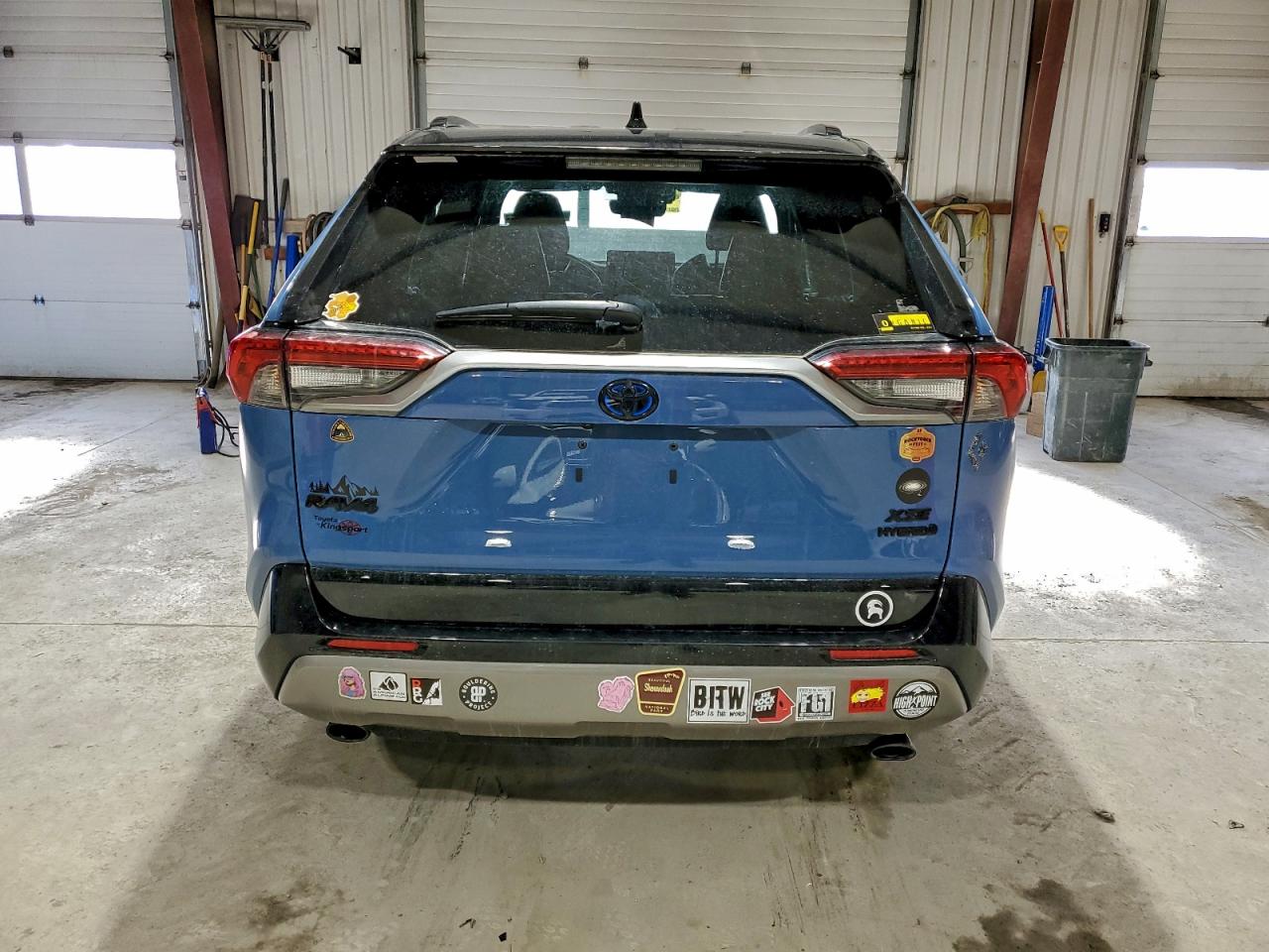 2024 TOYOTA RAV4 XSE photo 6