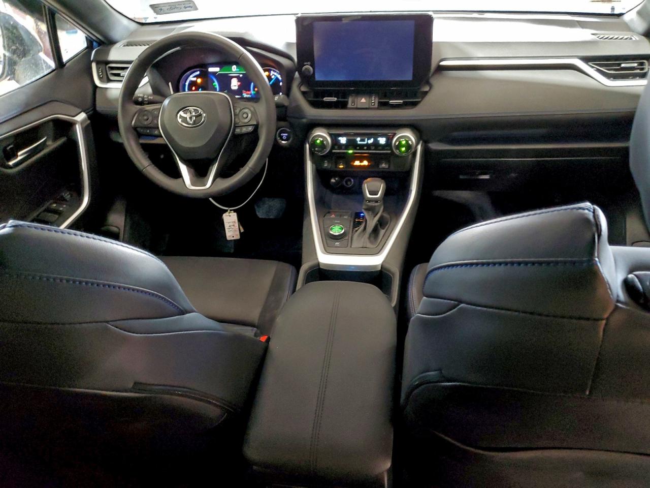 2024 TOYOTA RAV4 XSE photo 8