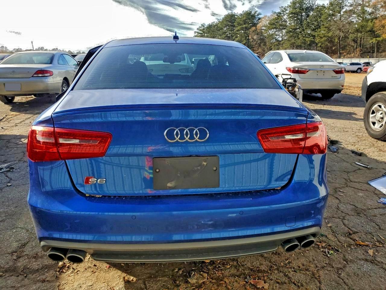 2015 AUDI S6 photo 11