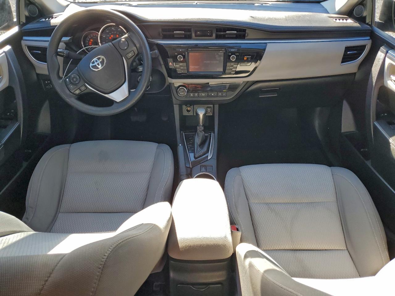 2016 TOYOTA COROLLA L photo 8