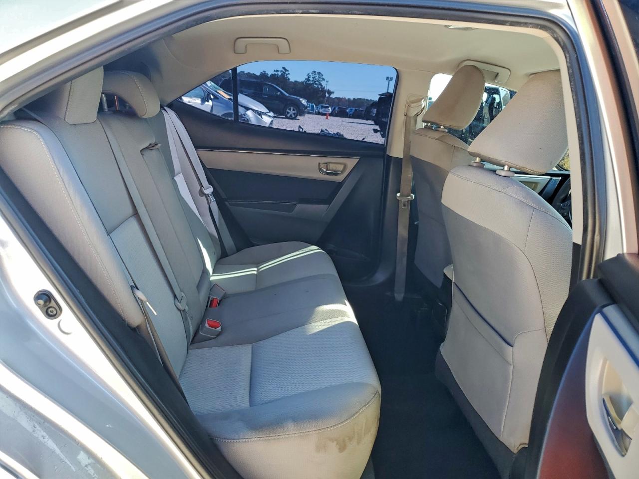 2016 TOYOTA COROLLA L photo 10