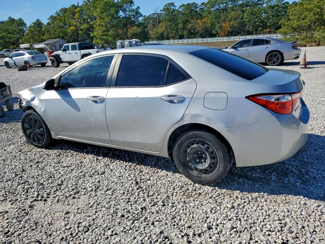 2016 TOYOTA COROLLA L photo 2