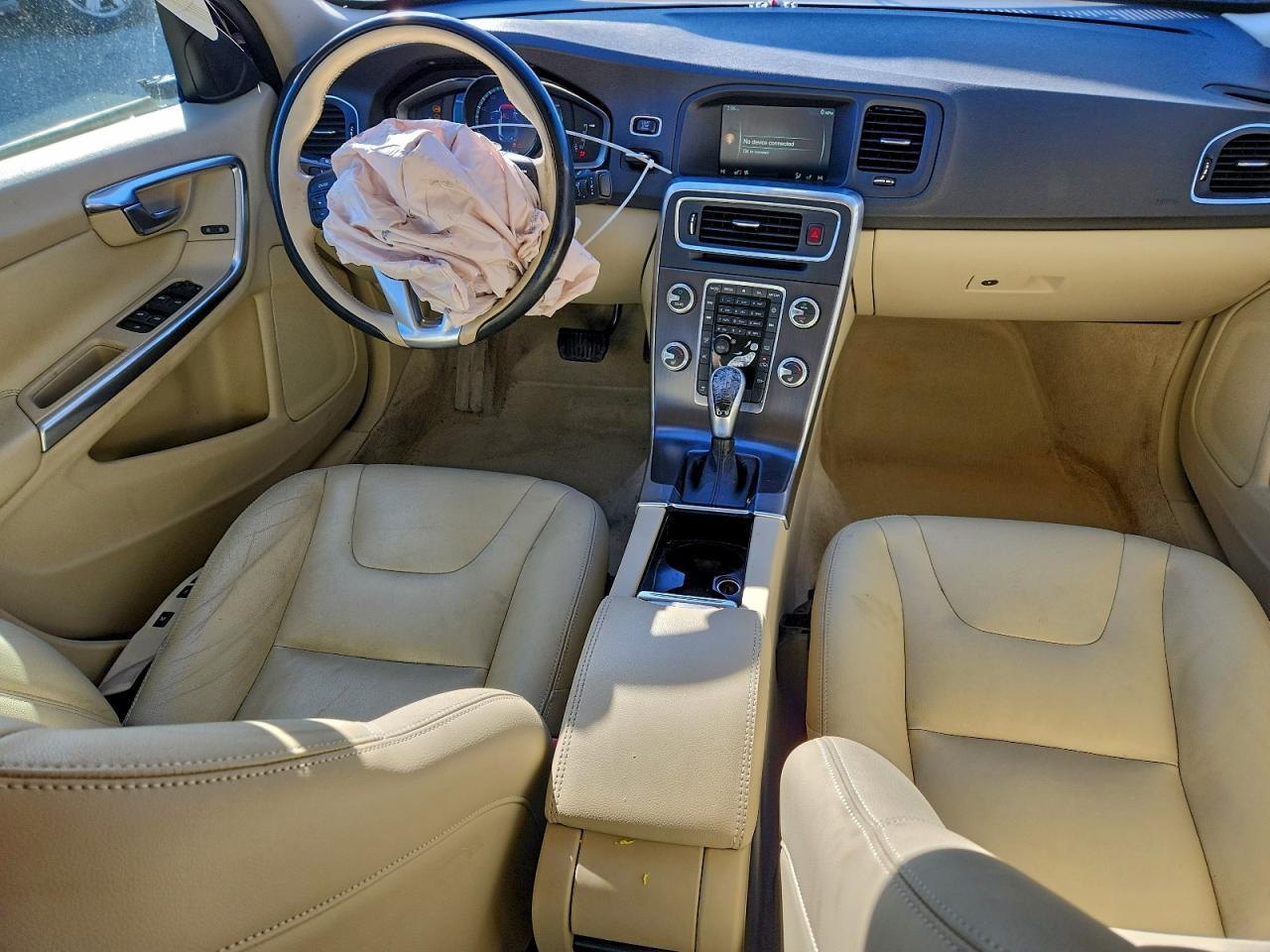 2015 VOLVO S60 PREMIER photo 8