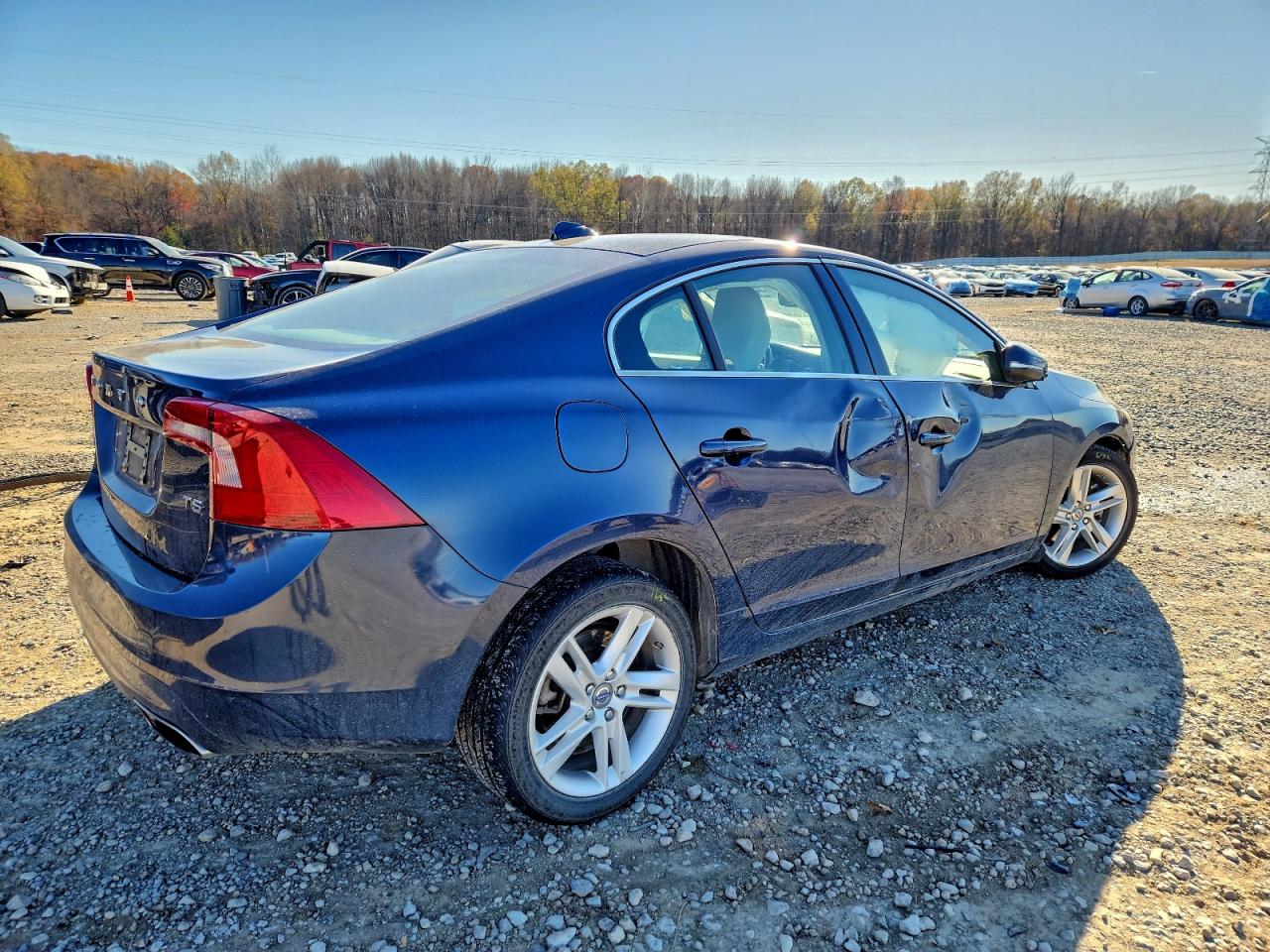 2015 VOLVO S60 PREMIER photo 3