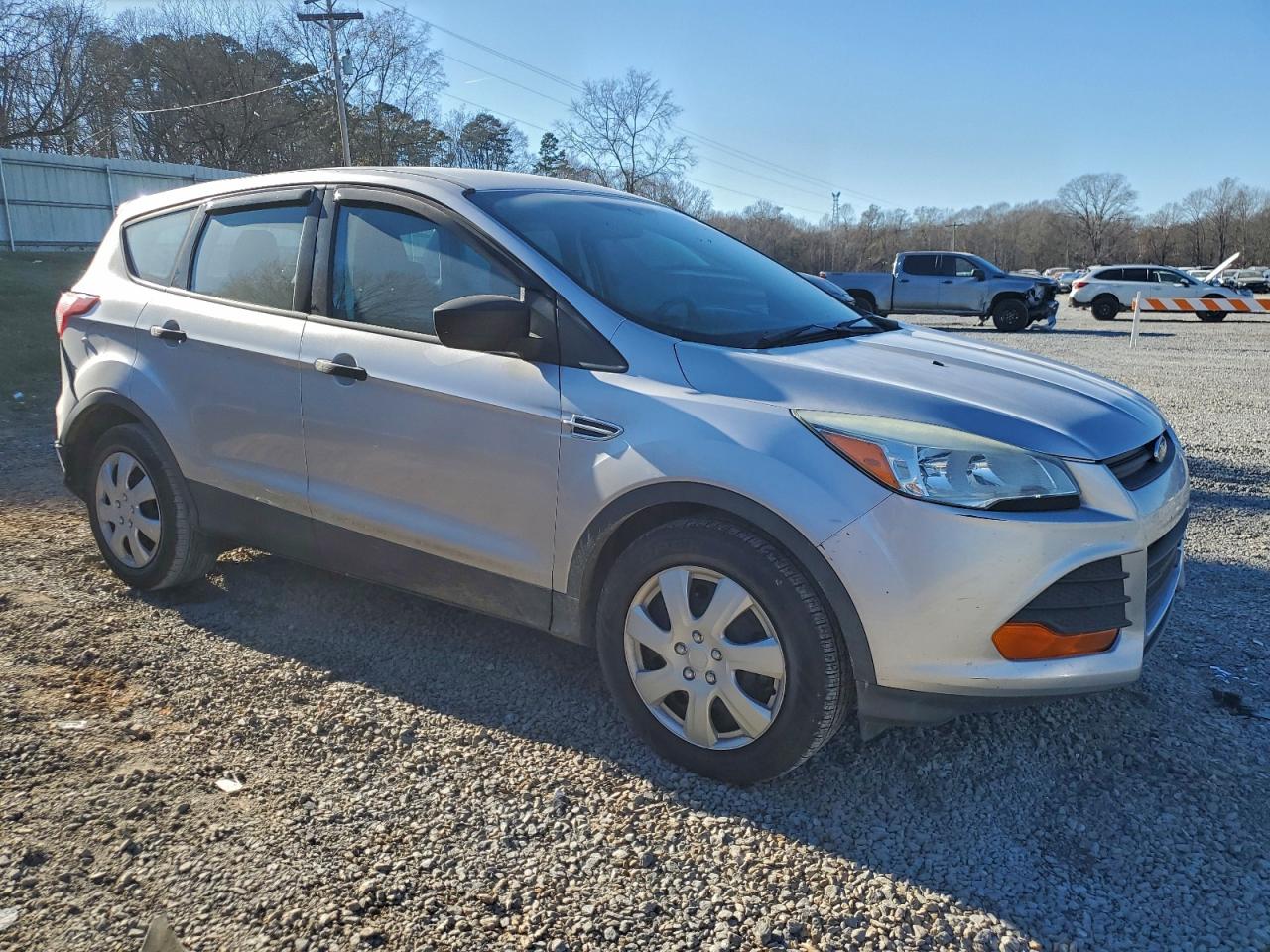 2016 FORD ESCAPE S photo 4