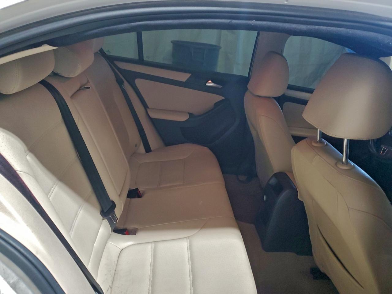 2012 VOLKSWAGEN JETTA SE photo 10