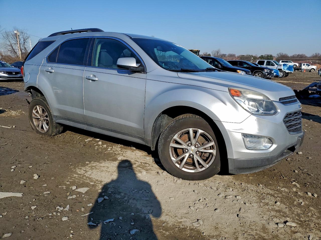 2016 CHEVROLET EQUINOX LT photo 4