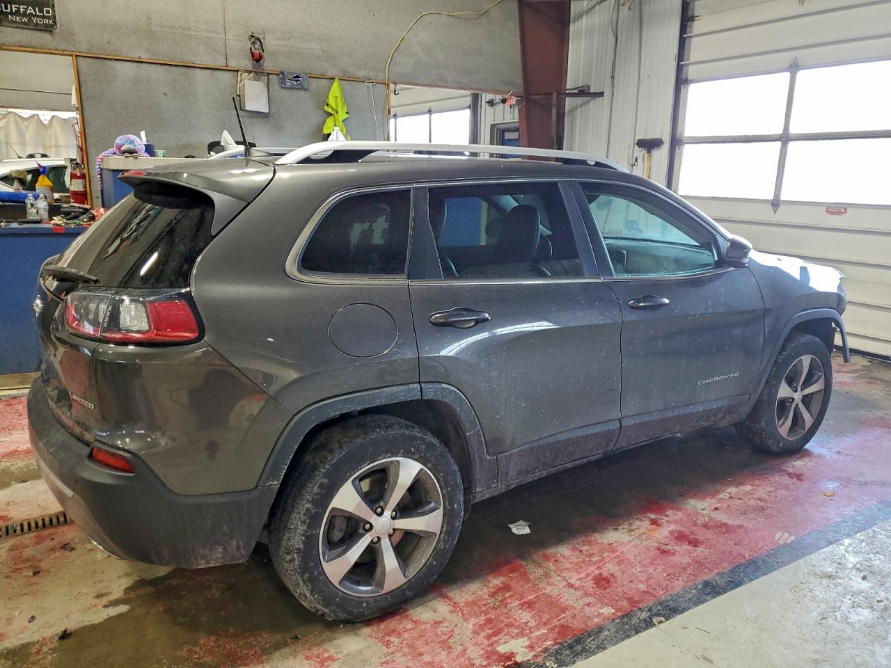 2019 JEEP CHEROKEE LIMITED photo 3